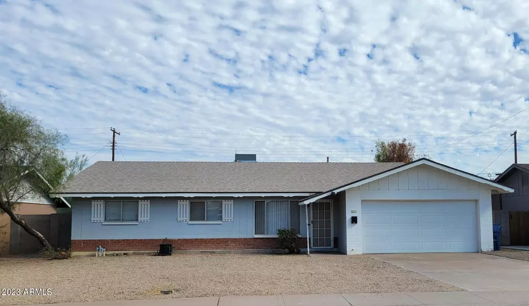 30 E CAIRO Drive, Tempe, AZ 85282