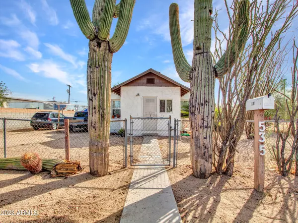 Phoenix, AZ 85020,535 E VOGEL Avenue