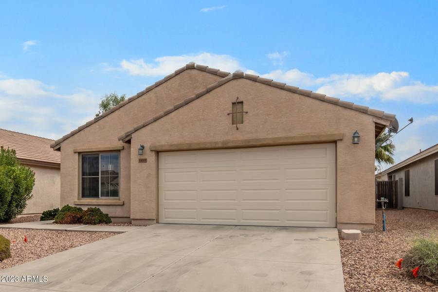 33009 N QUARRY HILLS Drive, San Tan Valley, AZ 85143