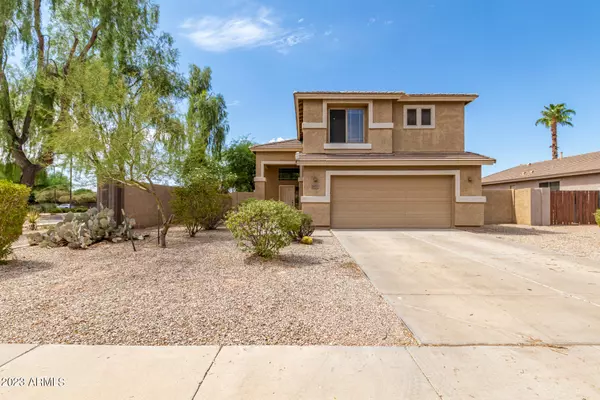 2674 S SETON Avenue, Gilbert, AZ 85295