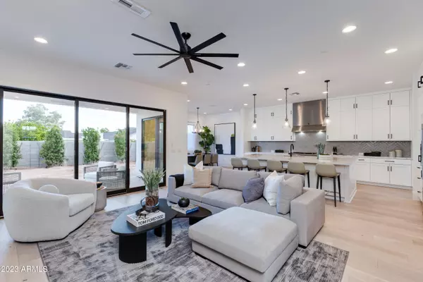 Phoenix, AZ 85018,4007 E MONTECITO Avenue