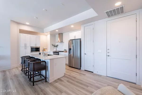 Phoenix, AZ 85012,3131 N CENTRAL Avenue #5021
