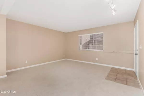 Mesa, AZ 85210,623 W GUADALUPE Road #133