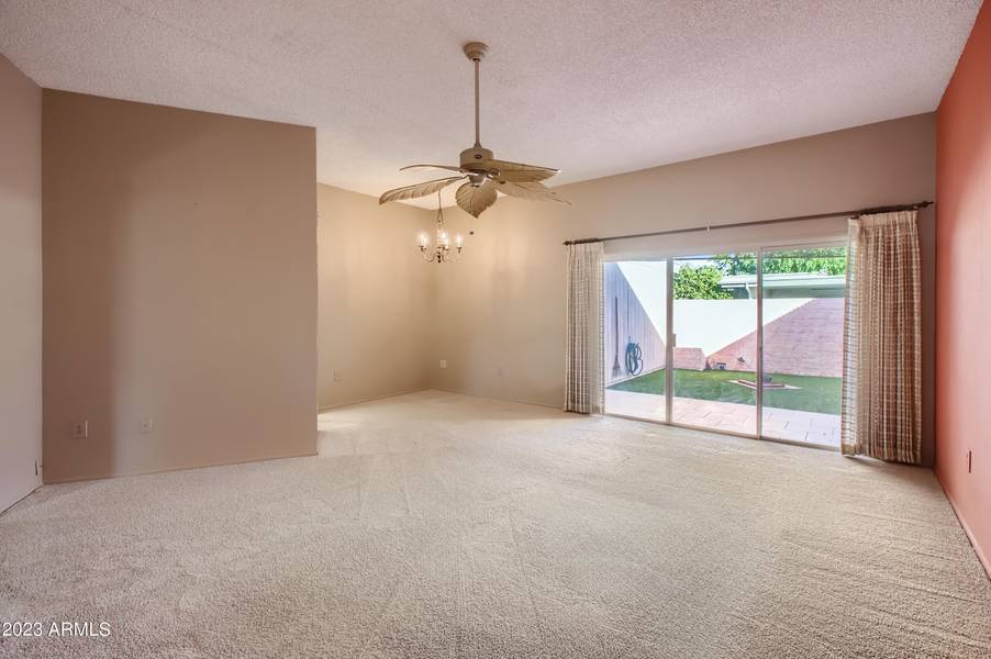 10951 W COGGINS Drive, Sun City, AZ 85351