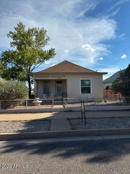 823 E 17TH Street, Douglas, AZ 85607