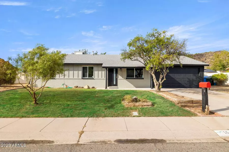 1542 W WILLOW Avenue, Phoenix, AZ 85029