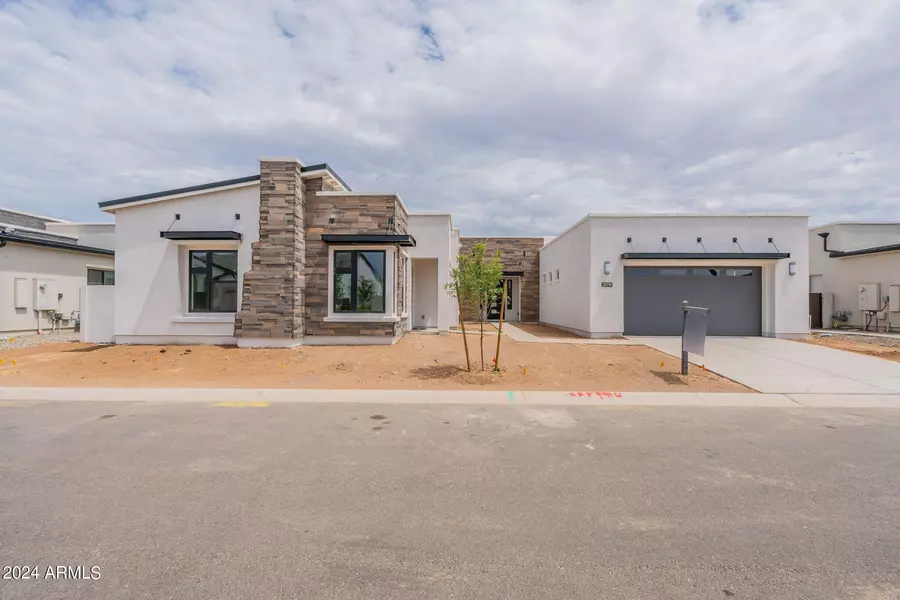 20714 E INDIANA Avenue, Queen Creek, AZ 85142