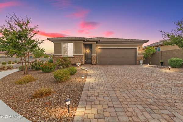 17711 W DALEY Lane, Surprise, AZ 85387