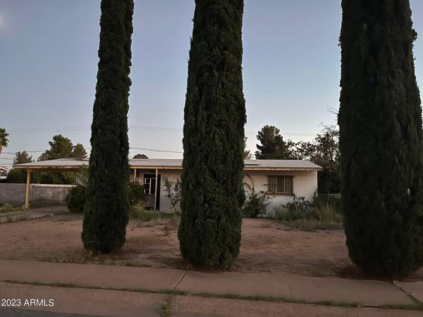 Douglas, AZ 85607,2117 E 8th Street