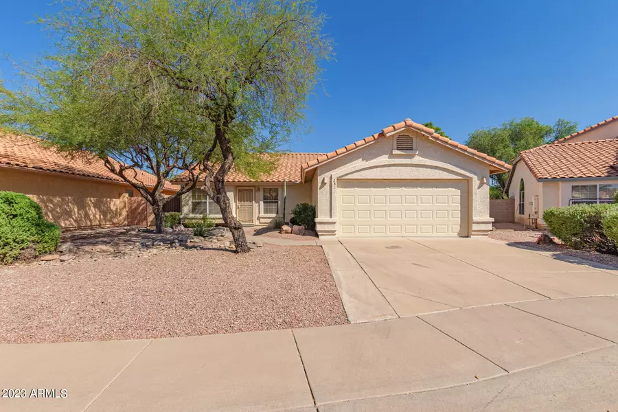 251 S COMANCHE Drive, Chandler, AZ 85224