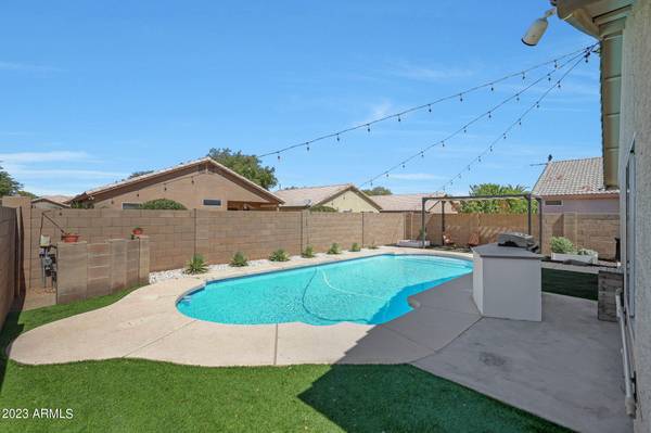 13558 W SAGUARO Lane, Surprise, AZ 85374