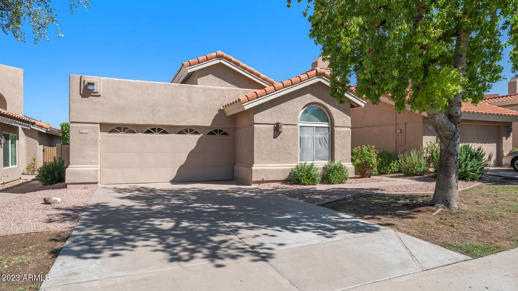 6556 E SUGARLOAF Street, Mesa, AZ 85215