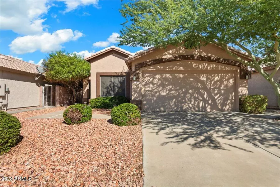 3314 W TINA Lane, Phoenix, AZ 85027