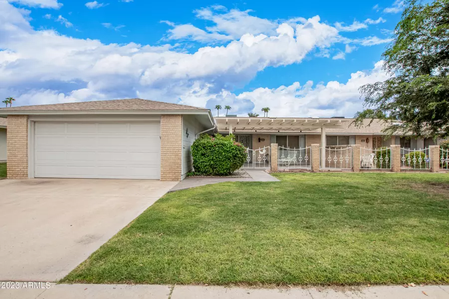 10204 W KINGSWOOD Circle, Sun City, AZ 85351