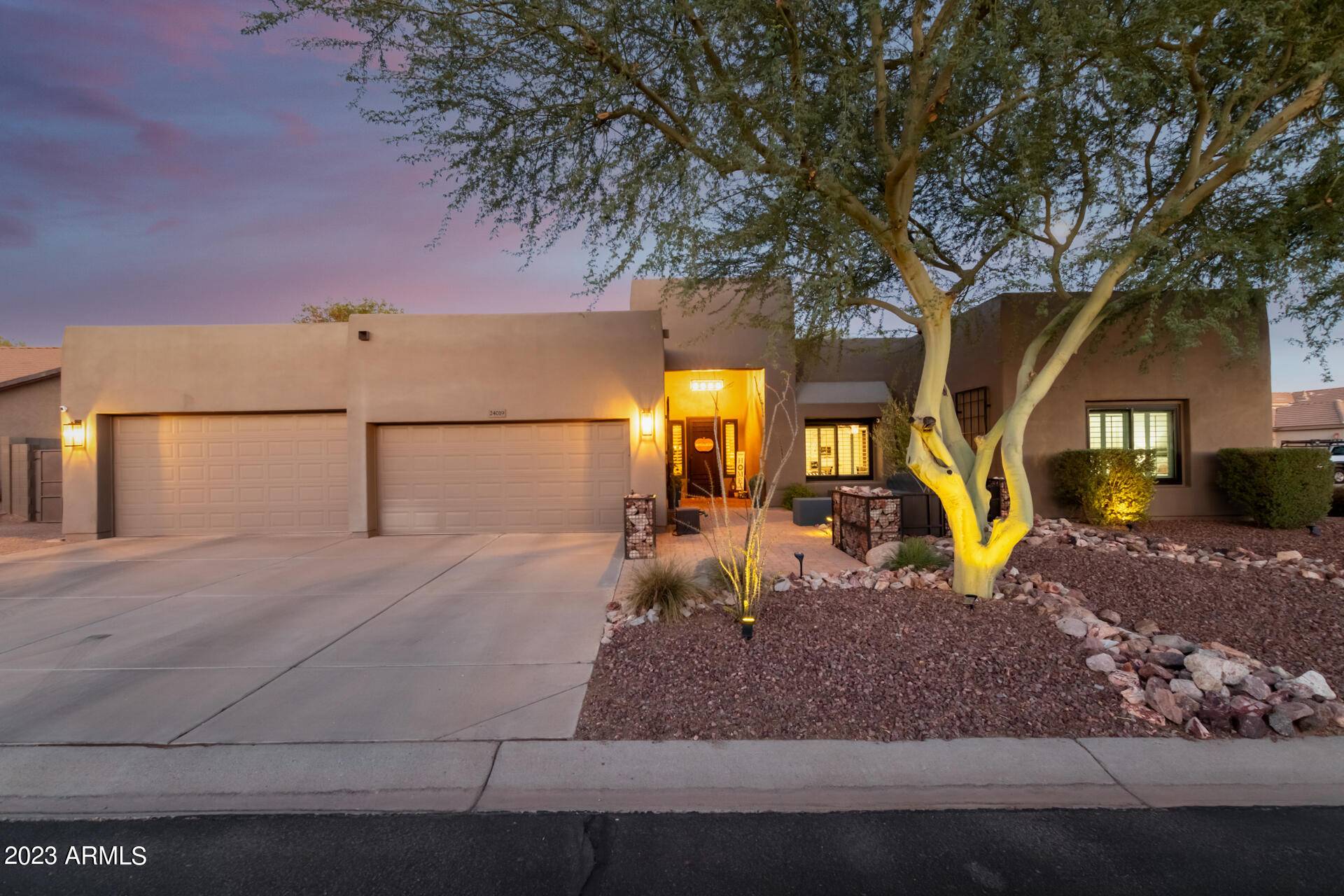 24019 N 82ND Avenue, Peoria, AZ 85383