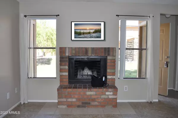 Phoenix, AZ 85042,3511 E BASELINE Road #1099