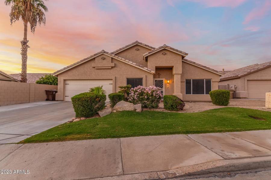 8730 W PARADISE Lane, Peoria, AZ 85382