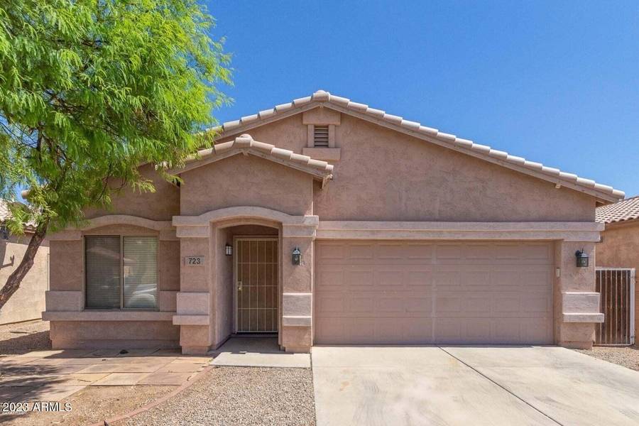 723 E HORIZON HEIGHTS Drive, San Tan Valley, AZ 85143