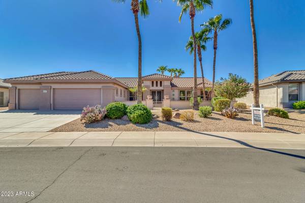 Surprise, AZ 85374,15811 W LINKSVIEW Drive