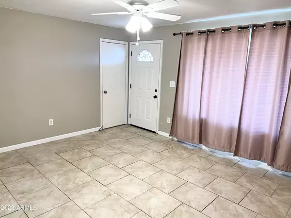 Phoenix, AZ 85035,5252 W CYPRESS Street