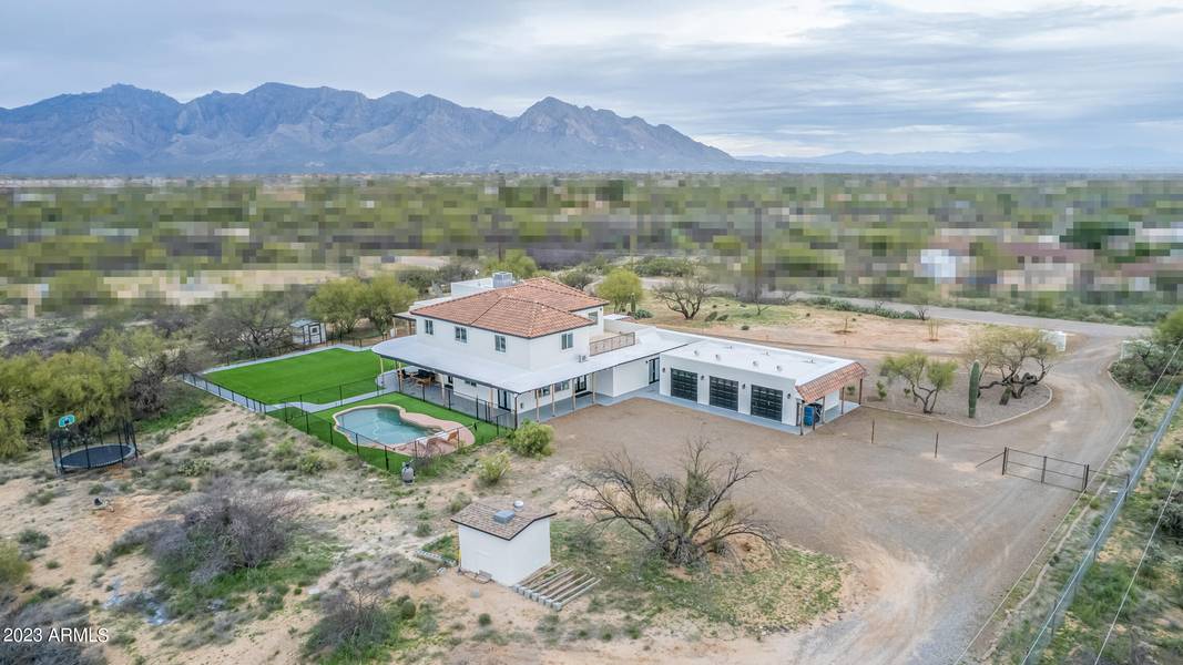 1940 W Sunkist Road, Oro Valley, AZ 85755