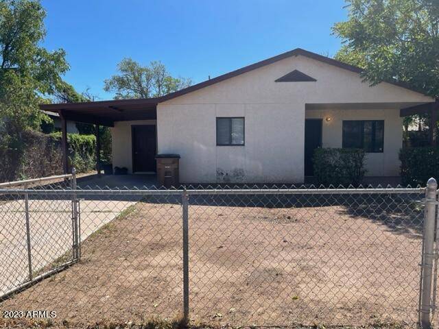 833 E 4TH Street, Douglas, AZ 85607