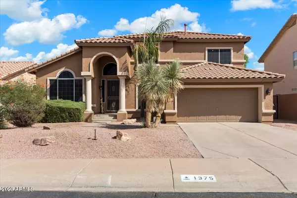 1375 S HONEYSUCKLE Court, Gilbert, AZ 85296