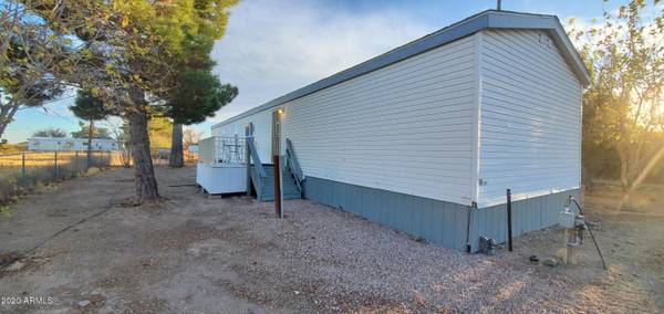 Salome, AZ 85348,64698 HARCUVAR Drive