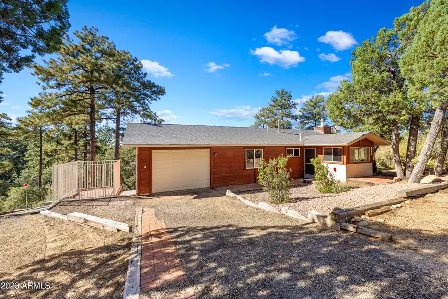 1358 N SKYLINE Drive, Prescott, AZ 86305