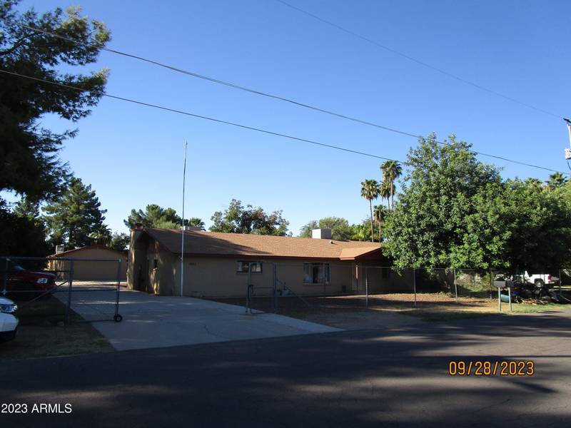 3923 W TOPEKA Drive, Glendale, AZ 85308