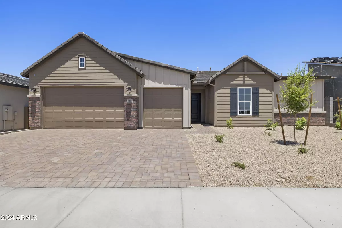 Cave Creek, AZ 85331,4214 E Desert Vis Trail