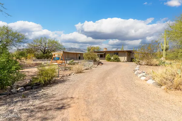 Black Canyon City, AZ 85324,33695 S TURQUOISE Drive