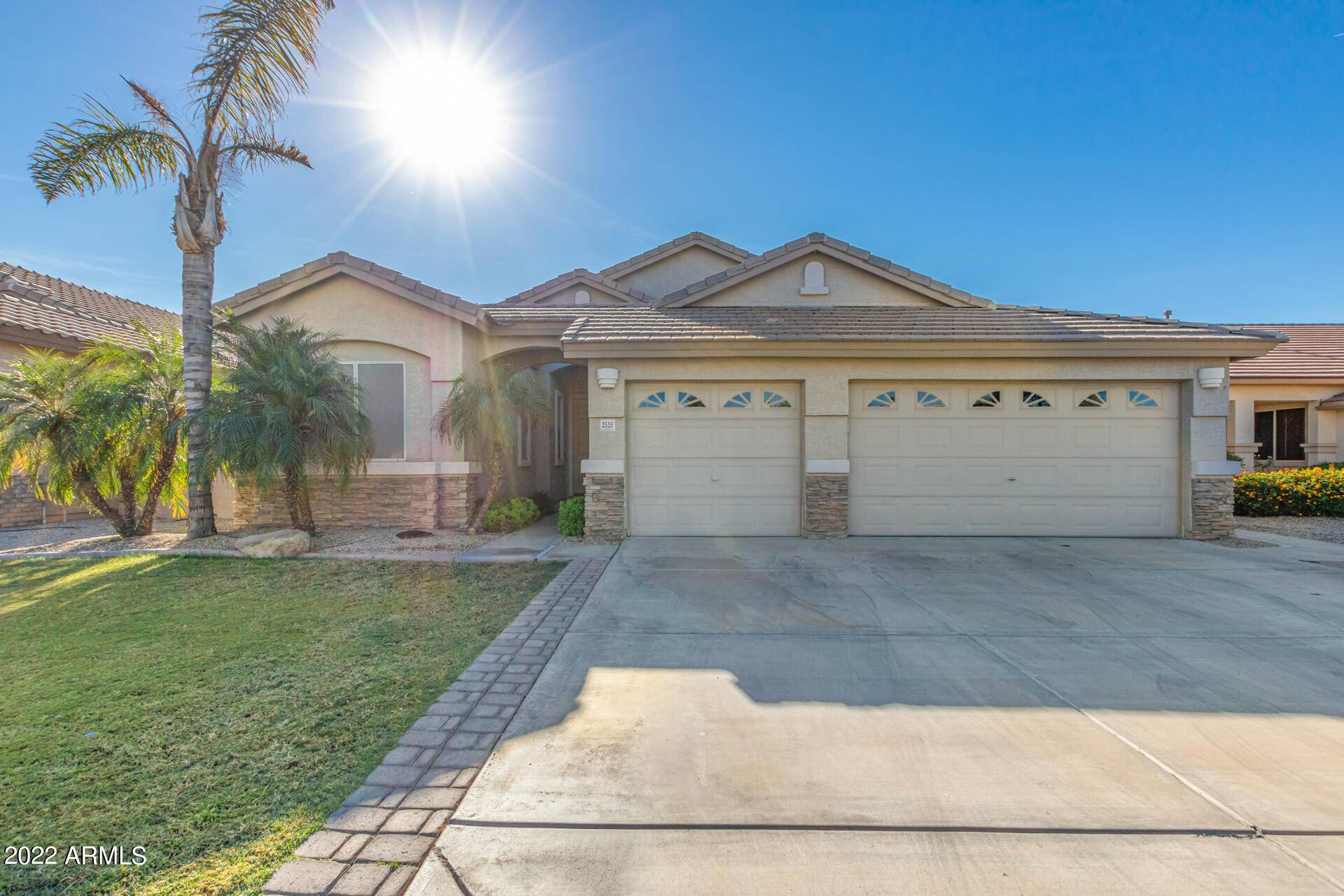 2555 E ESTRELLA Street, Gilbert, AZ 85296