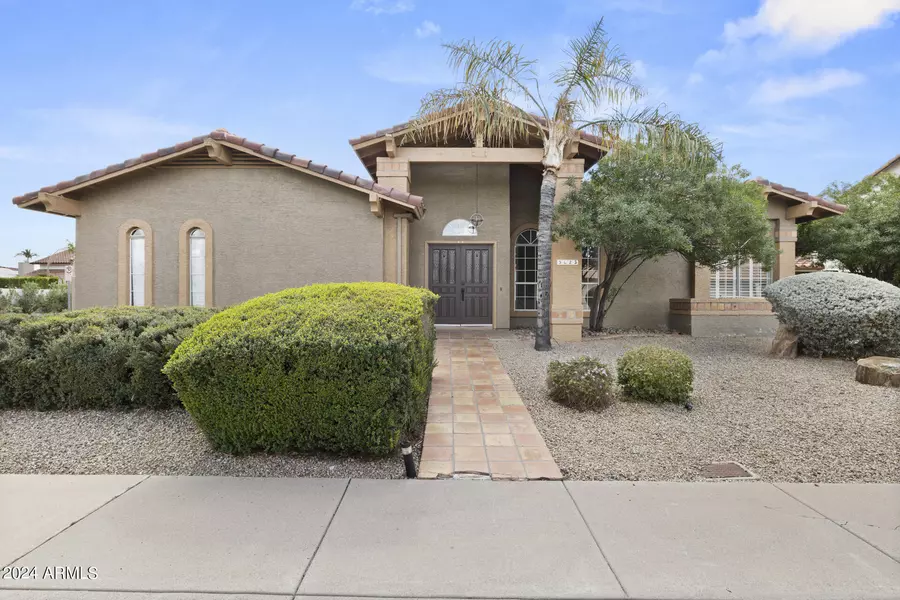 5623 E CLAIRE Drive, Scottsdale, AZ 85254