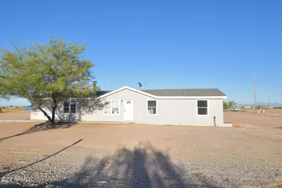 7787 S NAMAKA Drive, Casa Grande, AZ 85193