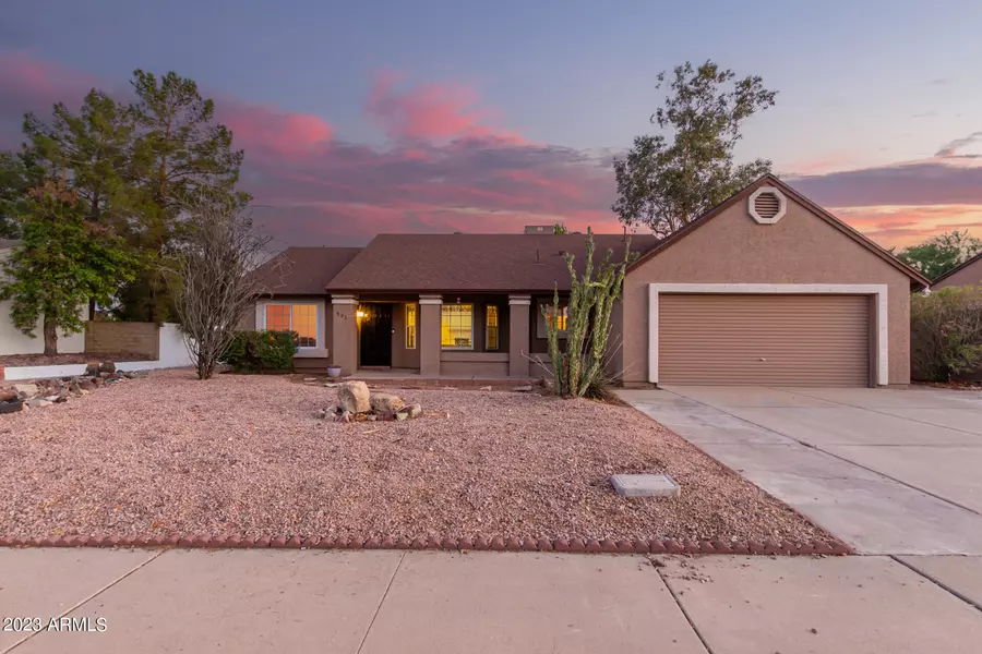 923 E Utopia Road, Phoenix, AZ 85024