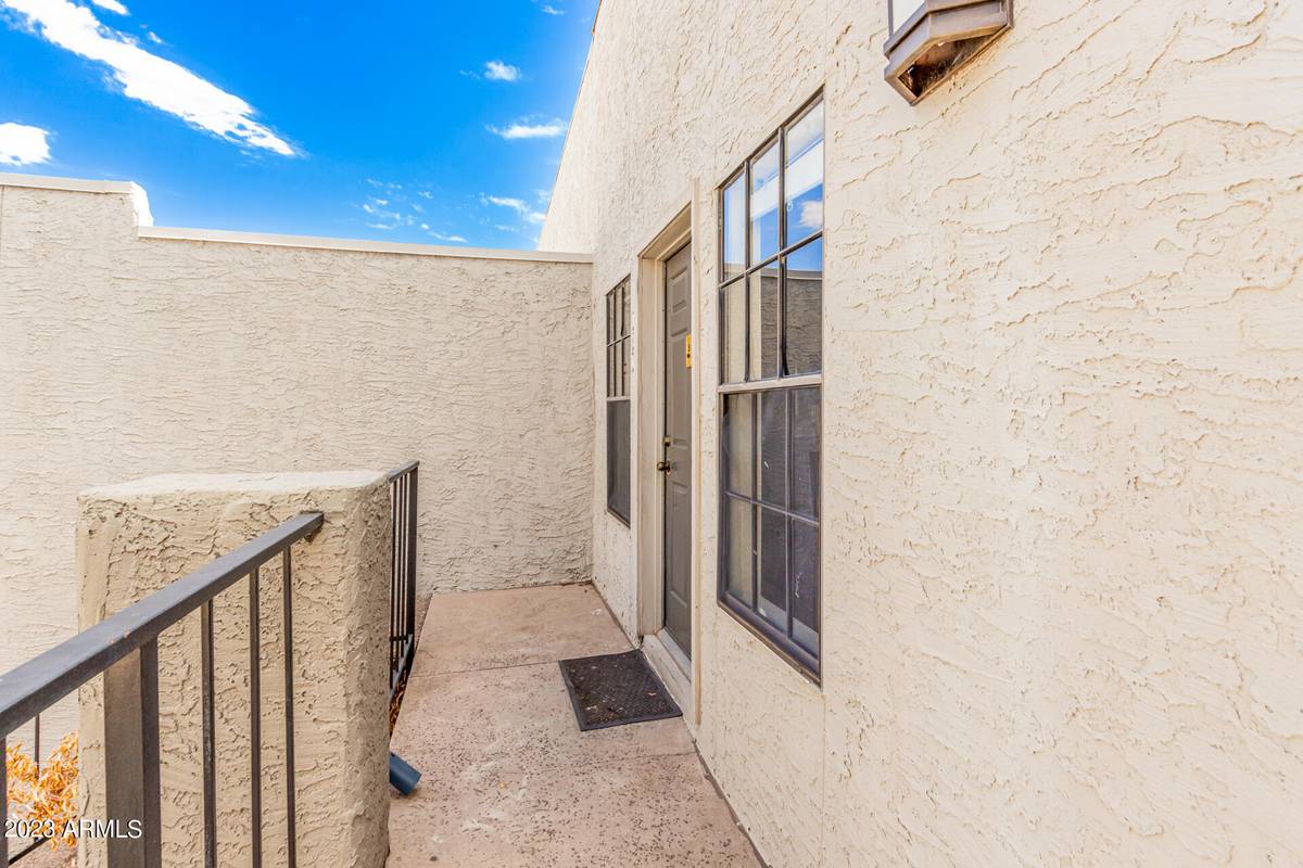 Scottsdale, AZ 85251,8020 E THOMAS Road #301