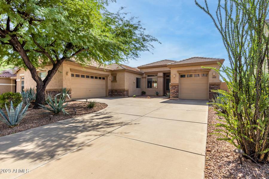 2221 W Apache Rain Road, Phoenix, AZ 85085