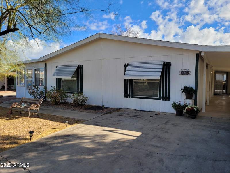 675 W SMOKETREE Street, Wickenburg, AZ 85390