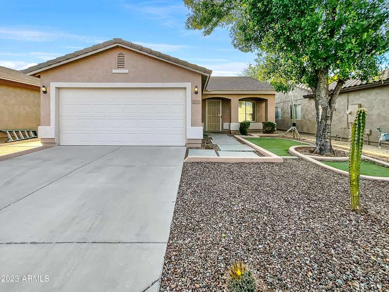 30276 N SUNRAY Drive, San Tan Valley, AZ 85143