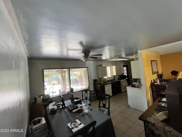 Phoenix, AZ 85013,1329 W OREGON Avenue