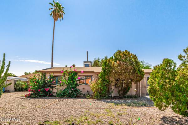 3133 W CARIBBEAN Lane, Phoenix, AZ 85053