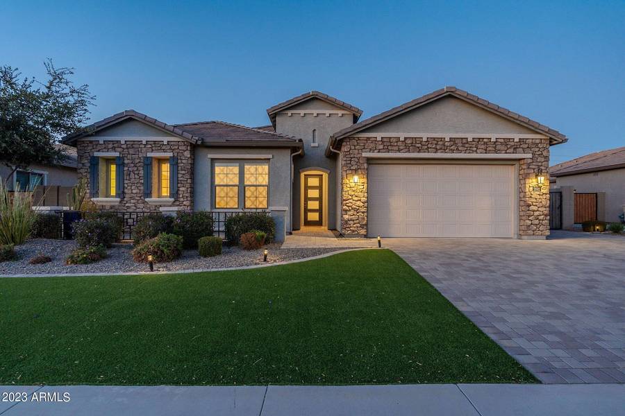 2892 E COLLARED DOVE Lane, San Tan Valley, AZ 85140