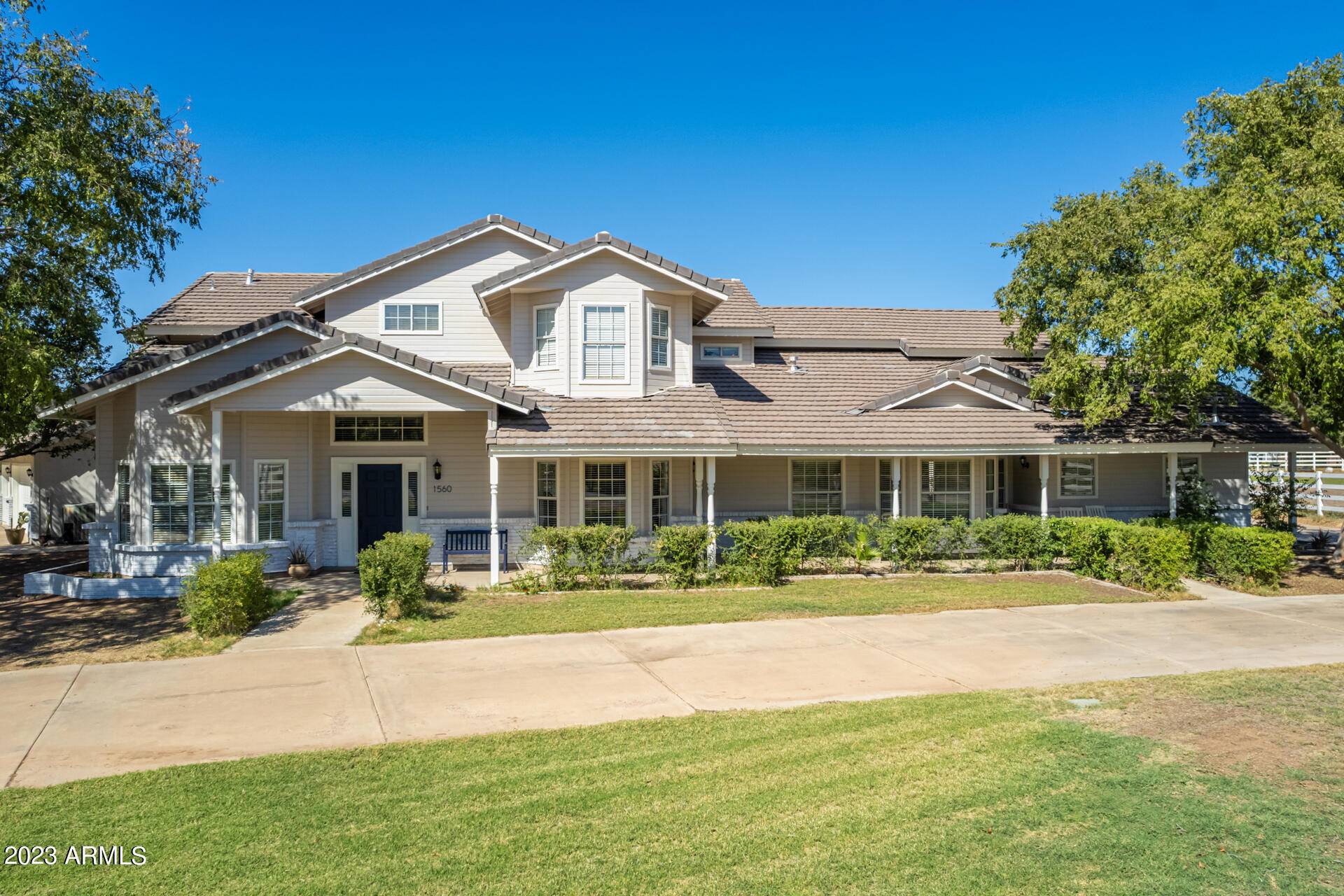 1560 E LEHI Road, Mesa, AZ 85203