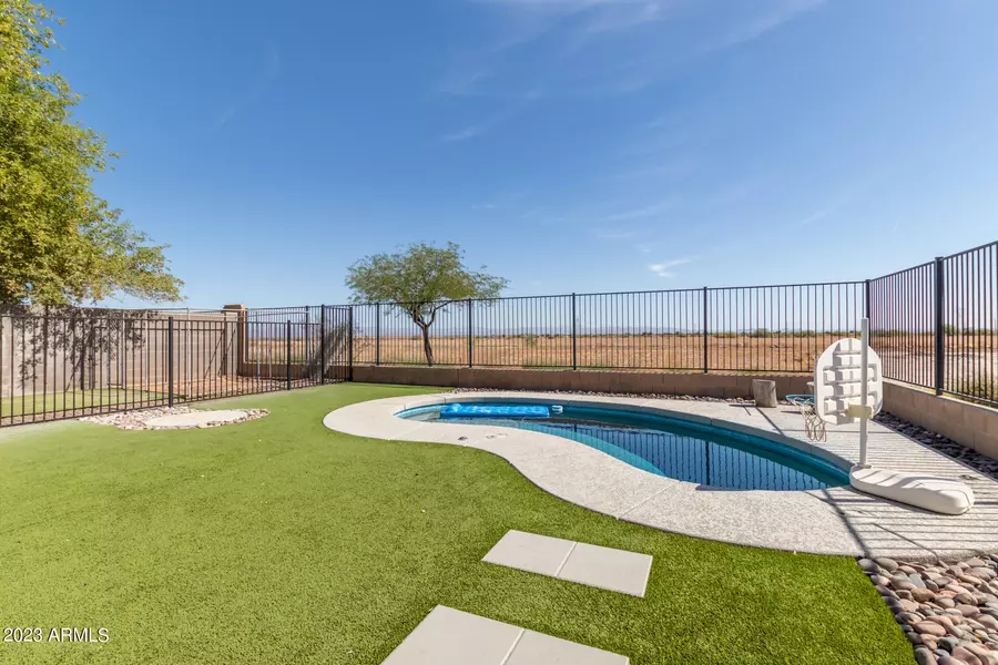 28261 N DESERT NATIVE Street, San Tan Valley, AZ 85143