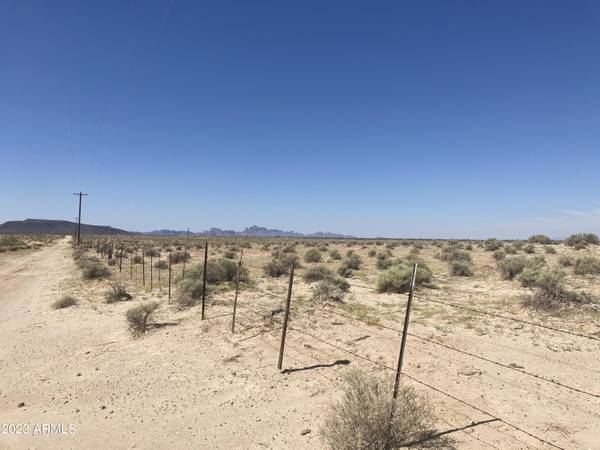 Tonopah, AZ 85354,0 W Narramore Road #-