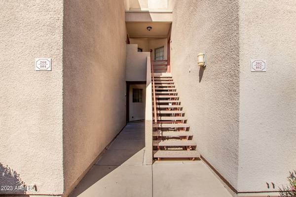 Scottsdale, AZ 85254,4850 E DESERT COVE Avenue #101