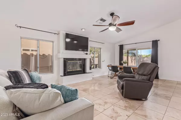 Gilbert, AZ 85233,893 S SURFSIDE Drive