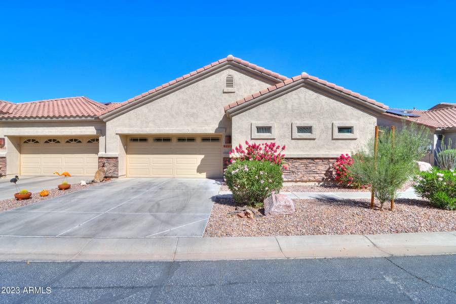 1582 E EARL Drive, Casa Grande, AZ 85122