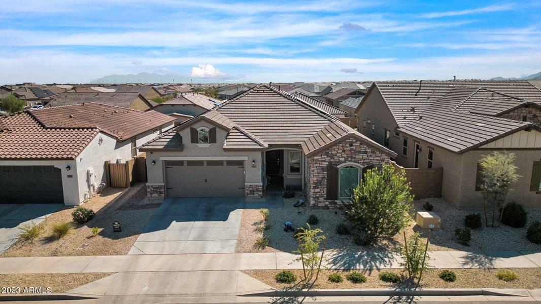 18933 W DESERT HILLS Drive, Surprise, AZ 85388